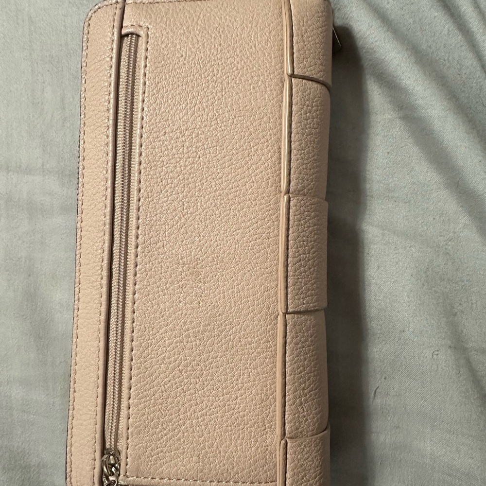 Guess wallet
